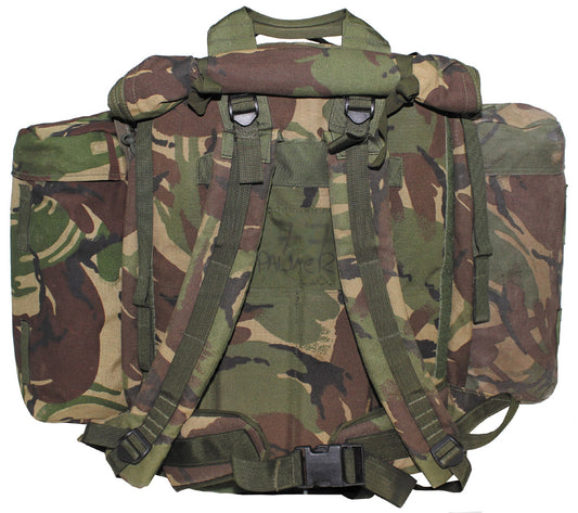 Brit. Rucksack, "Other Arms", Seitentaschen, gebr.