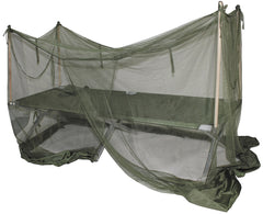 Brit. Moskitonetz für Feldbett, oliv, mit 4 Holzstangen, gebr.