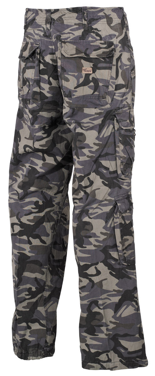 Cargohose, "Defense"