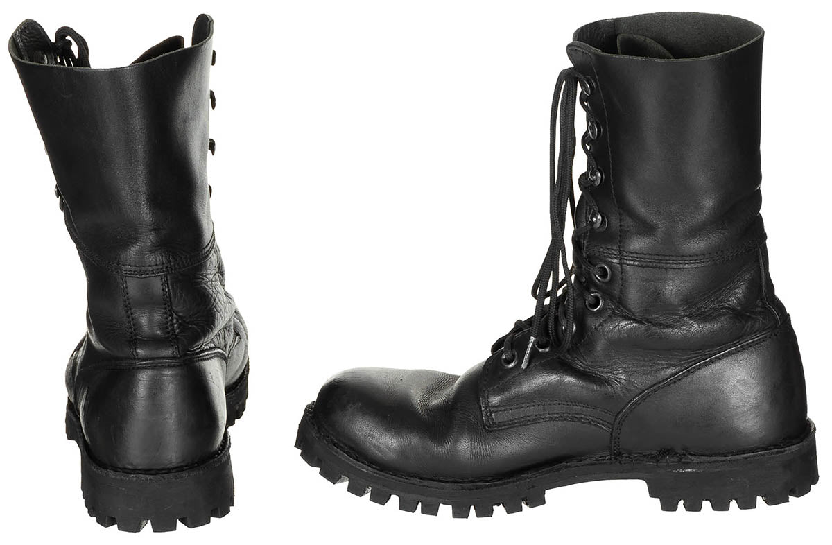 Österr. BH Kampfstiefel, ungef., gebr., "SOHLE NEU"