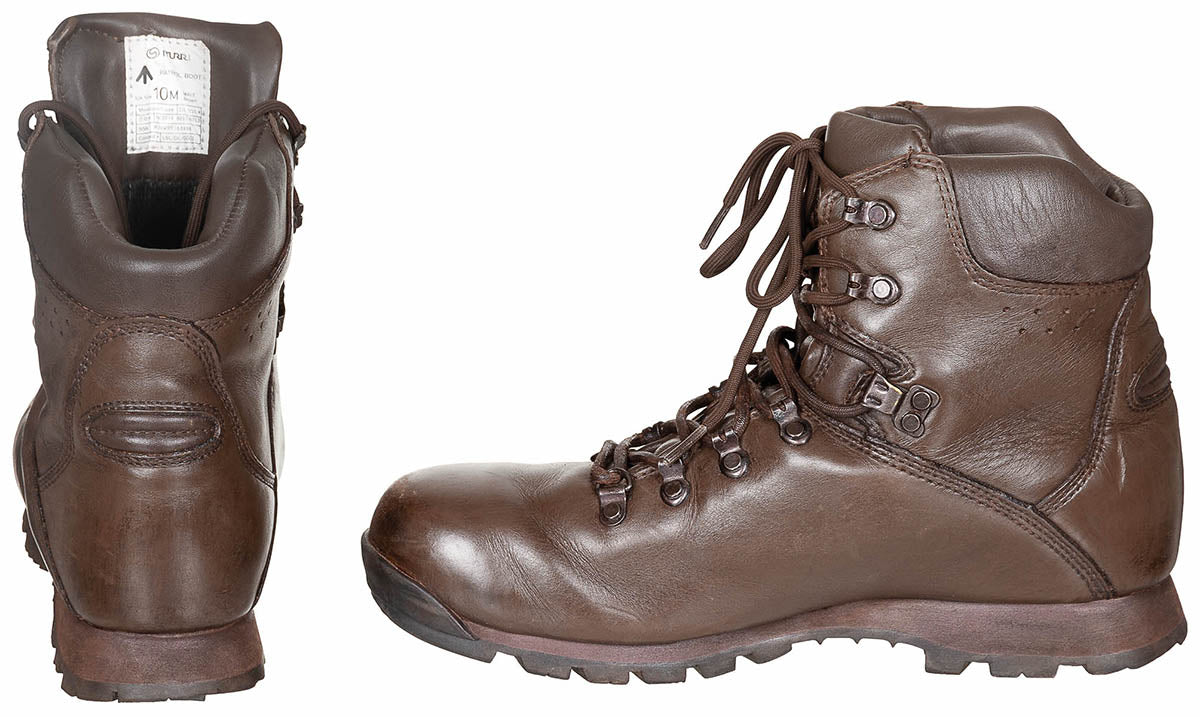 Brit. Kampfstiefel, ITURRI, "Patrol", braun, gebr.