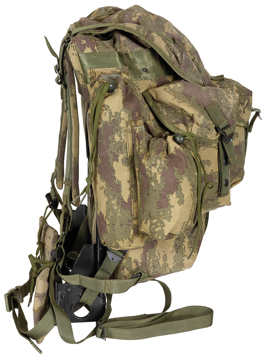 Türk. Rucksack, gebr., Metallgestell