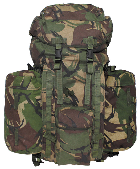 Brit. Rucksack, "PLCE LONG", Seitentaschen, gebr.