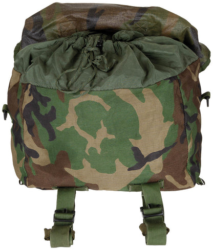 US Schlafsacktragesystem, "MOLLE II", woodland, gebr.