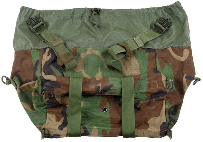 US Schlafsacktragesystem, "MOLLE II", woodland, gebr.