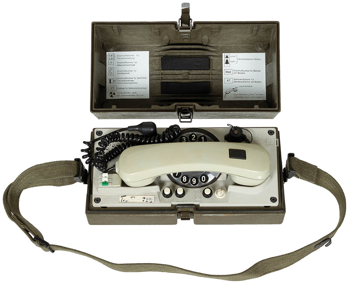 BW Feldtelefon, "Krone WF", im Koffer, gebr.