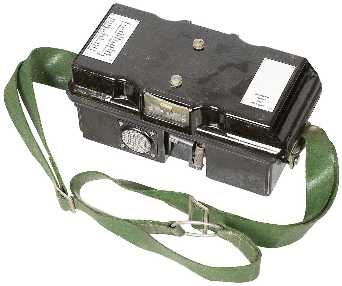 NVA Feldtelefon, neuw., mit Zubehör, im Koffer