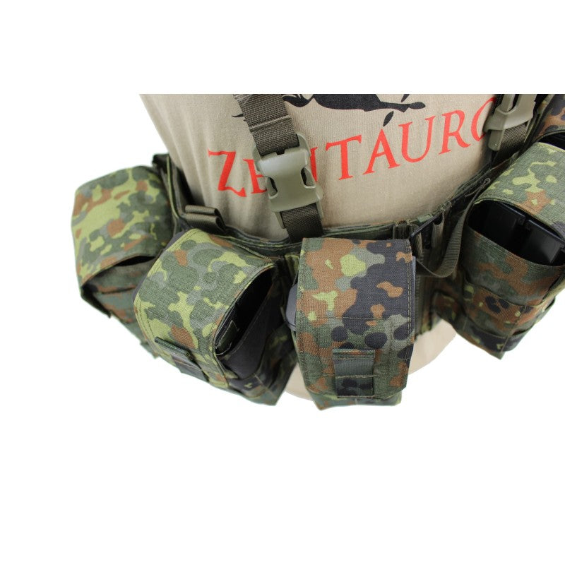 Nonmodularer Split Front Chest Rig - Flecktarn